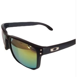 Oakley Holbrook Sunglasses Black Silver LensYellow